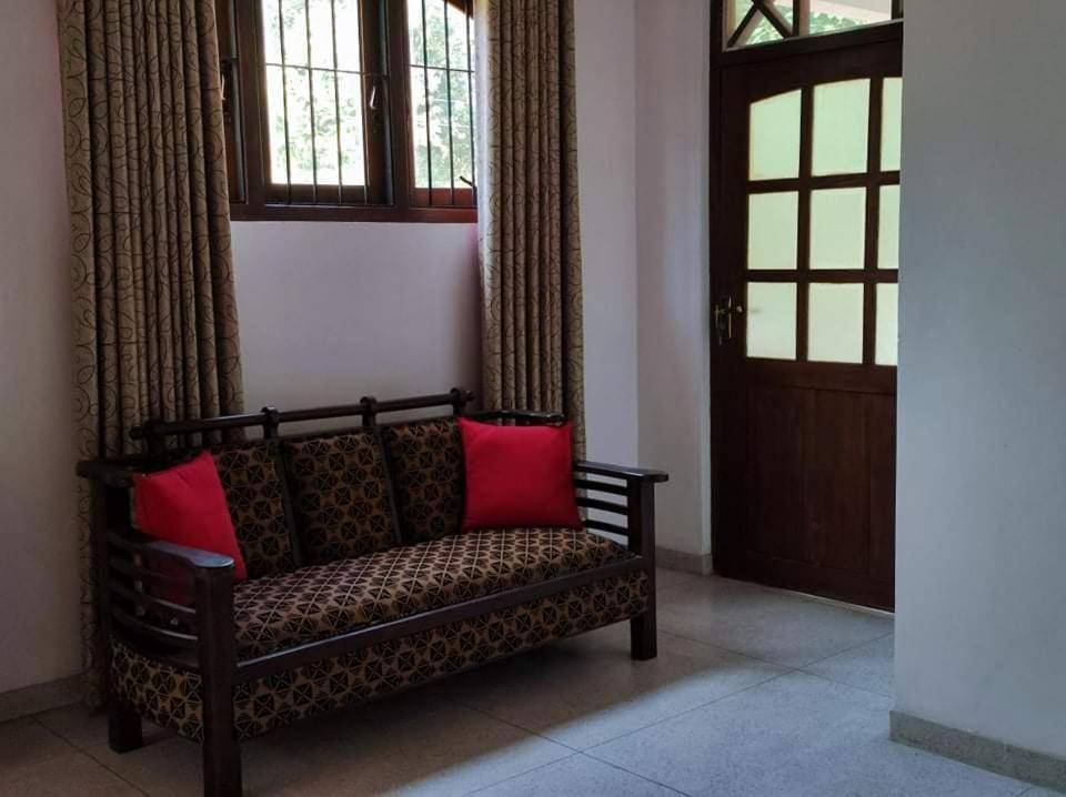 Visu Villa Hotel 哈伯勒内 外观 照片