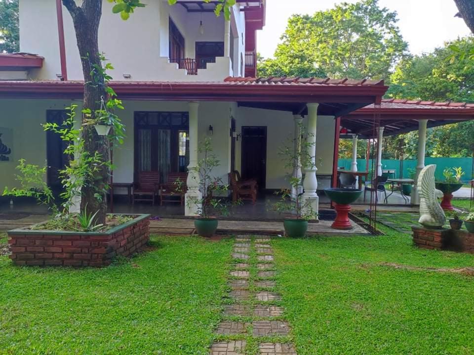 Visu Villa Hotel 哈伯勒内 外观 照片